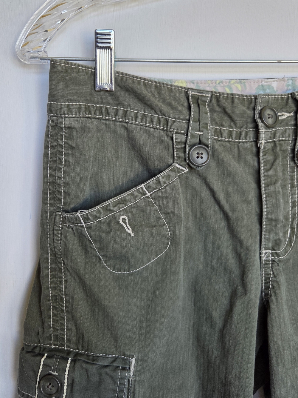Eddie Bauer Women's Green Cargo Capri Pants Cotton Twill Size-2 - Picture 5 of 12